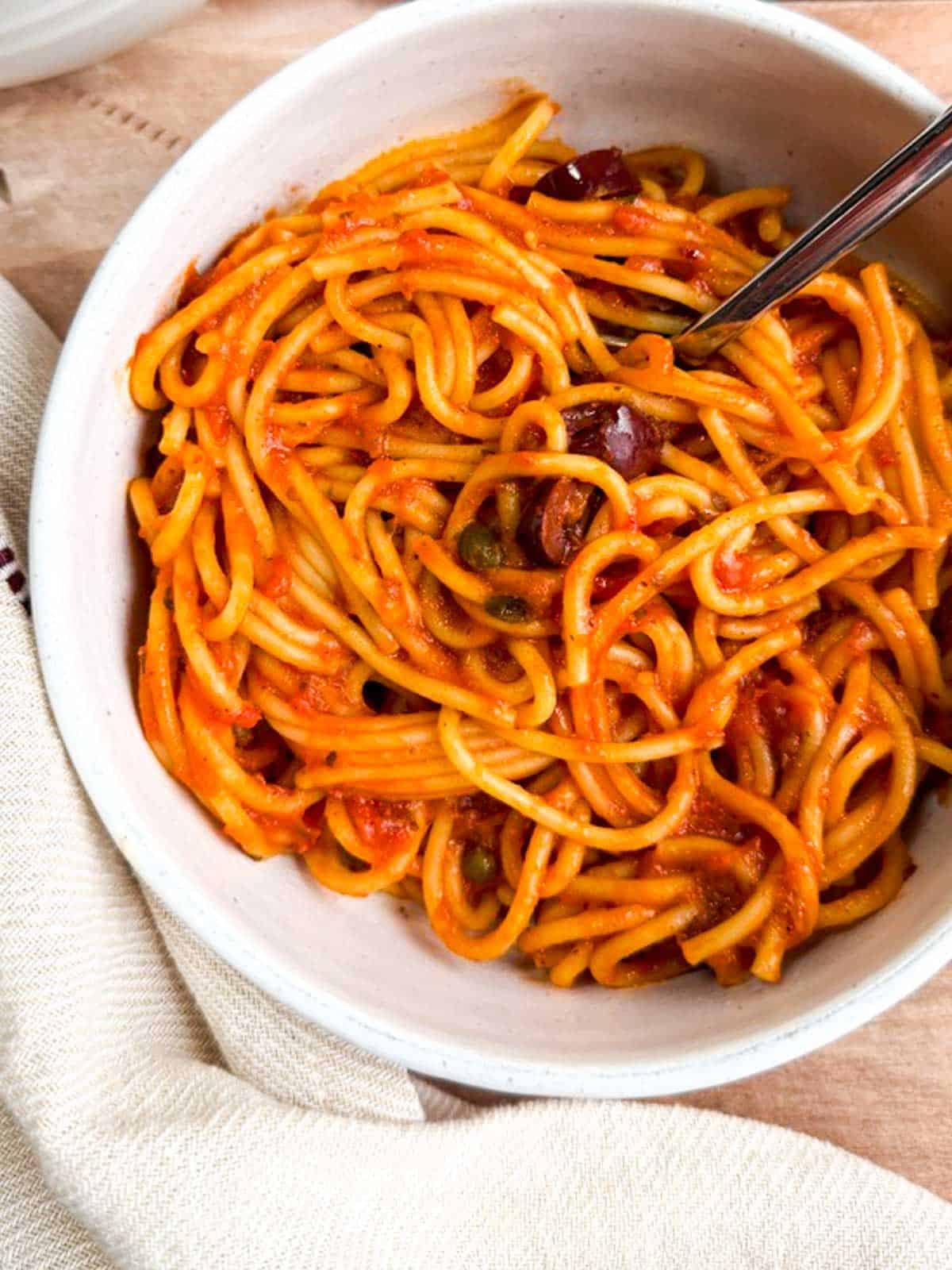 Instant Pot spaghetti in a bowl.