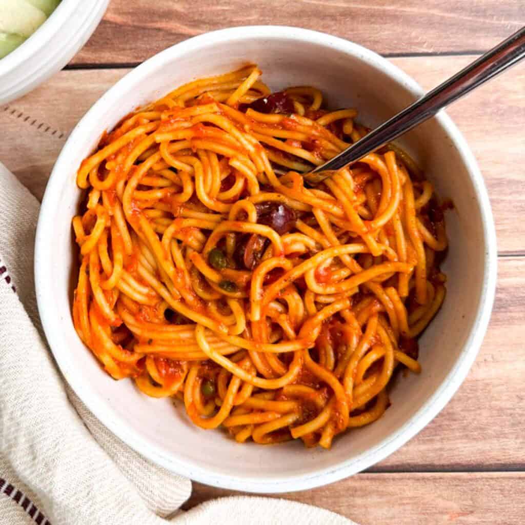 Instant Pot spaghetti in a bowl.