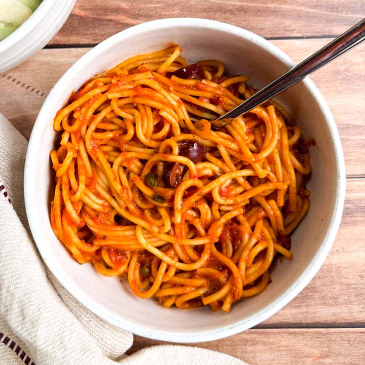 Instant Pot spaghetti in a bowl.